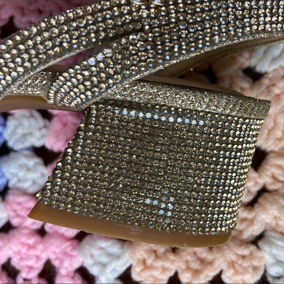 Copper Key Waltz Gold Rhinestone Glitter Shimmer Bedazzled Strappy Sandals Heels - Picture 7 of 15